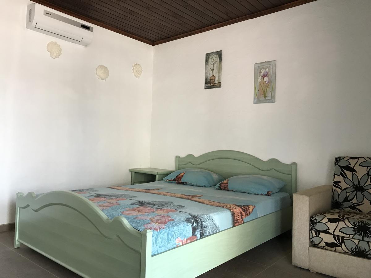 Akvitaniya Mini-Hotel Zatoka Eksteriør bilde